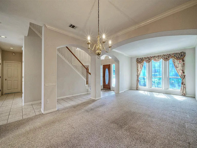 601 Indian Run Dr — Photo 5
