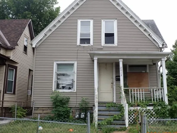2033 W Burleigh STREET #2033 A, Milwaukee, WI 53206