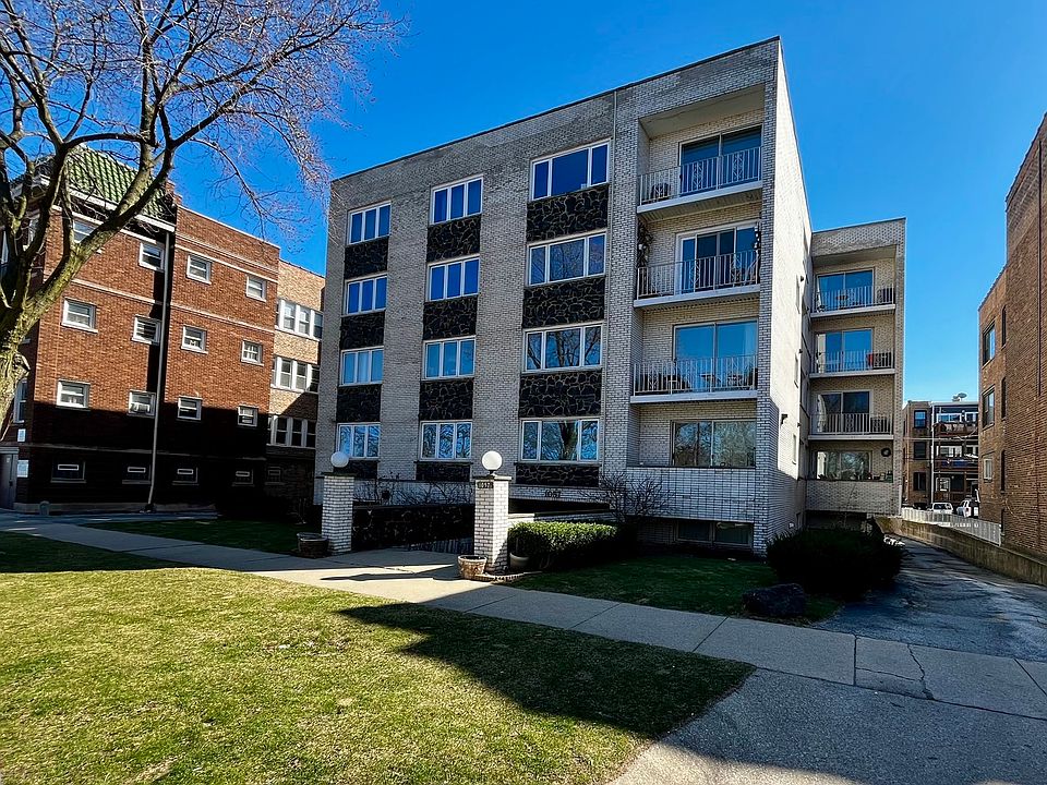 1st image of 1057 W Pratt Blvd APT 1A