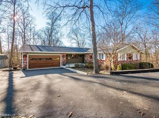 3115 Woodland Dr, Zanesville, OH 43701
