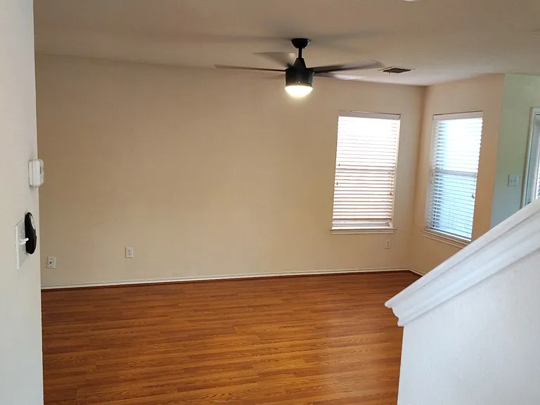 616 Fleming St — Photo 10