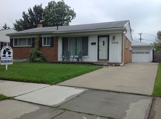 31919 Courtland St, Saint Clair Shores, MI