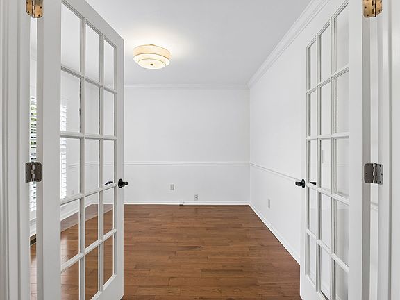 5th image of 2018 Belmont Cir