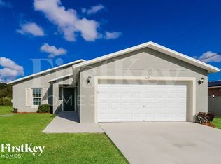 867 SW Trouville Ave, Port Saint Lucie, FL 34953
