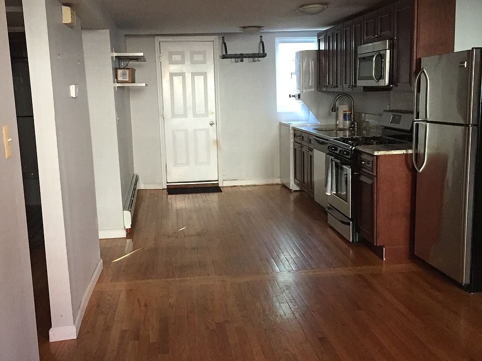 1st image of 305 2nd St