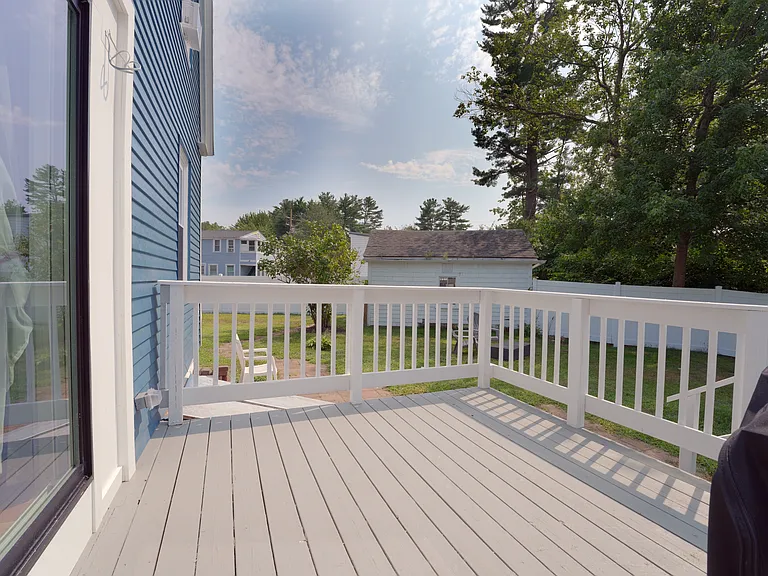 3 Dewey Ave — Photo 10
