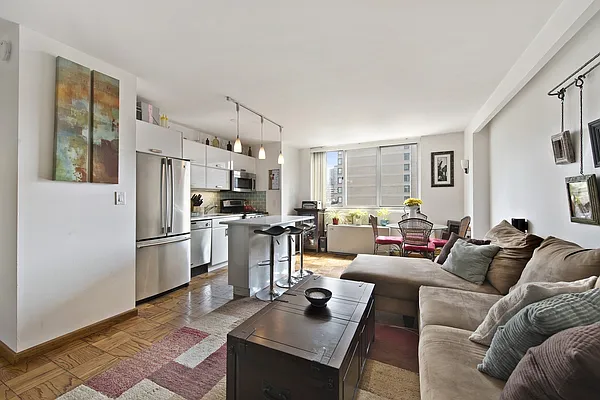 Rented by Nest Seekers International | media 5