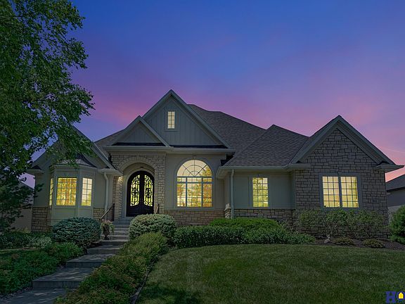 2nd image of 9411 Larges Ct