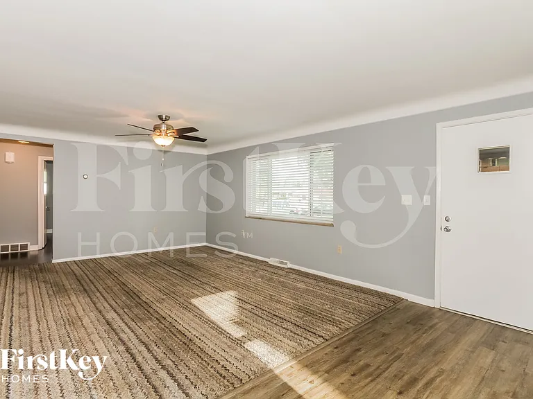 280 Genoma Dr — Photo 4