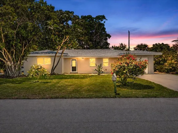 902 Garnett St, Lantana, FL 33462
