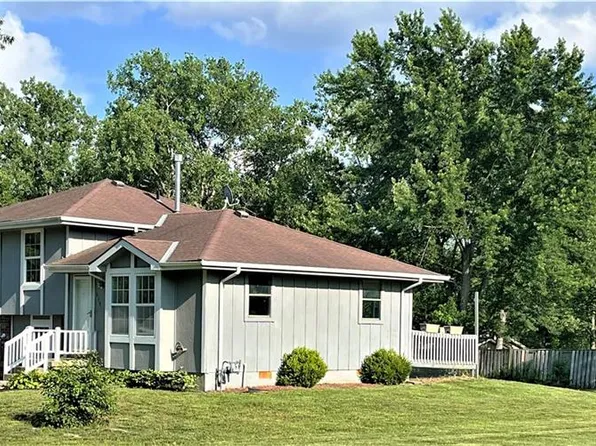 113 Short St, Garden City, MO 64747