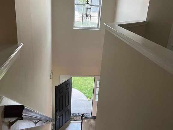 2nd image of 9132 Jennifer Blvd