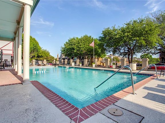 5th image of 15922 Coolwood Dr #1040