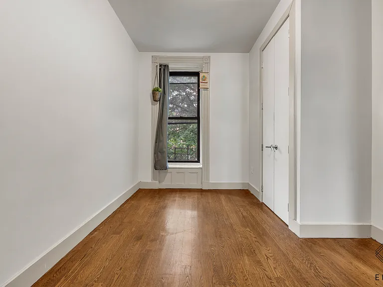 629 Willoughby Ave #2B — Photo 7