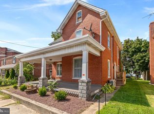 226 N State St, Ephrata, PA 17522