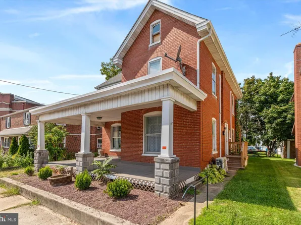 226 N State St, Ephrata, PA 17522