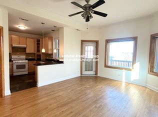 754 W Bittersweet Pl #7, Chicago, IL 60613