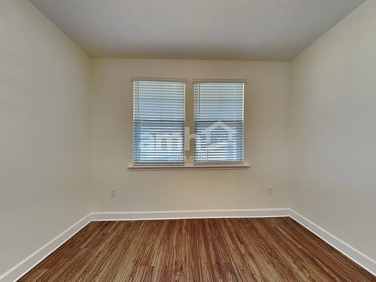 5807 Hampton Creek Rd — Photo 5