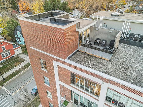 5th image of 315 2nd St APT 514