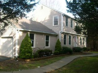 12 Northwind Cir, Ledyard, CT 06339