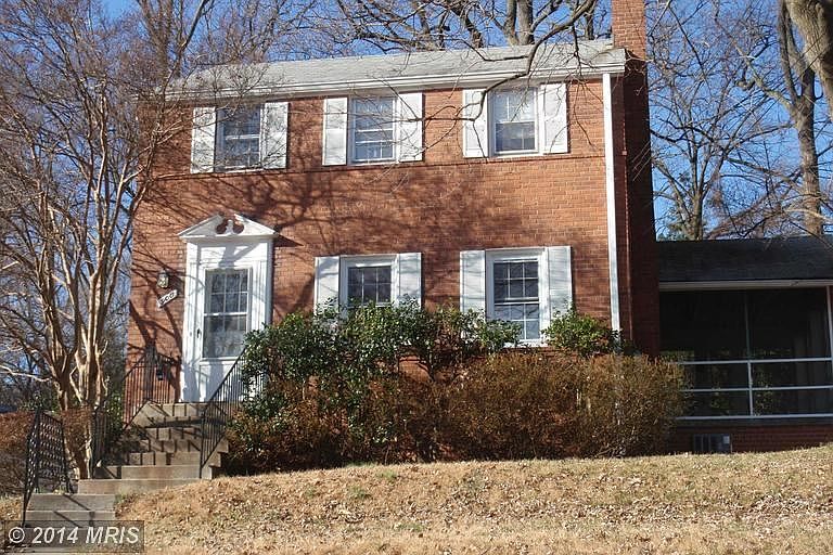 1st image of 900 N Larrimore St