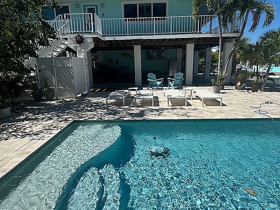2nd image of 29423 Saratoga Ave