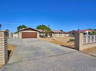 14057 Crow Rd, Apple Valley, CA 92307