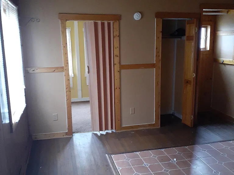 328 5th St SW #4 — Photo 5