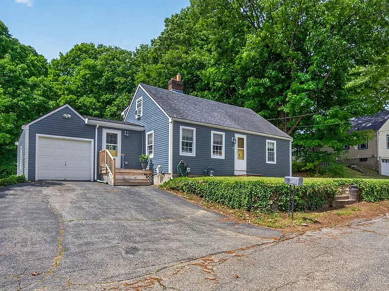 1 Abbott Cir — Photo 2
