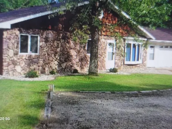 520 North 4th AVENUE, Redgranite, WI 54970