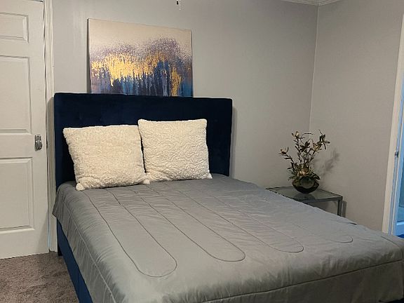 4th image of 12000 Surrey Circle Dr S #1