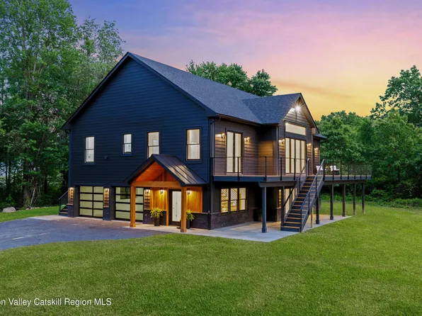 330 Station Road, Highland, NY 12528