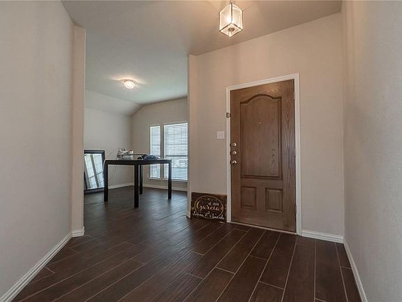 4th image of 9709 Starfire Dr