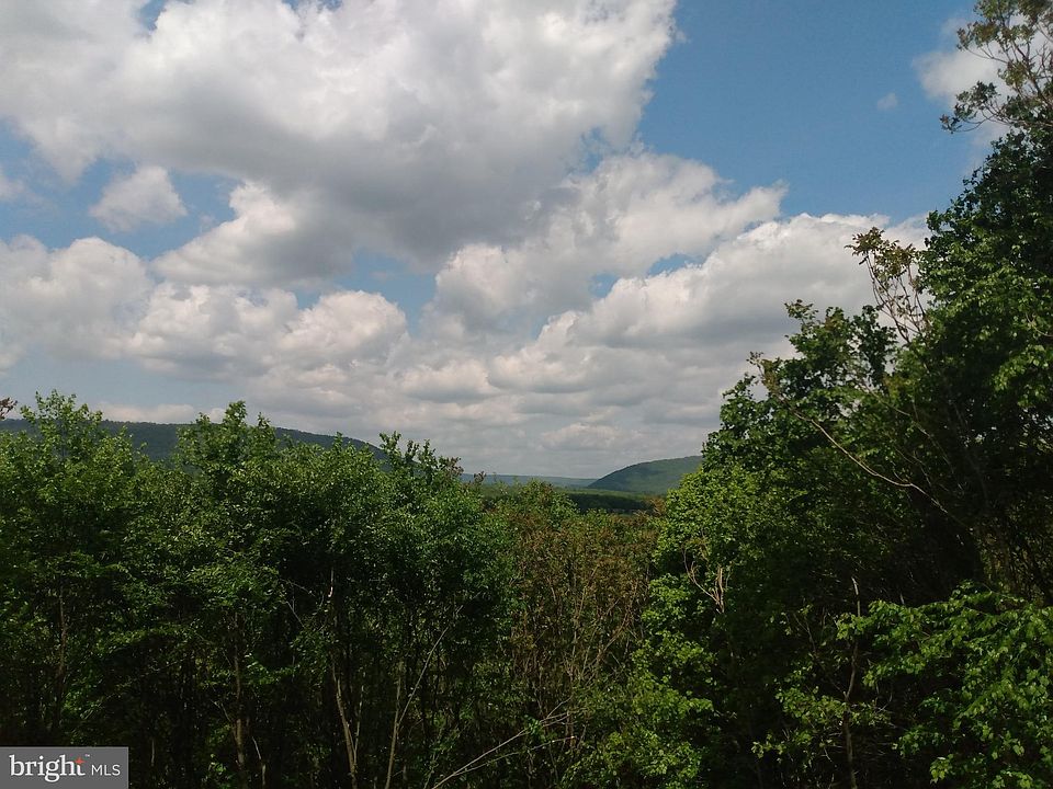 1st image of 869 Clay Pitts Ln