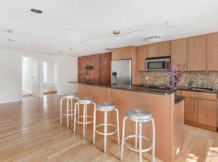 202 E 35th St, New York, NY 10016