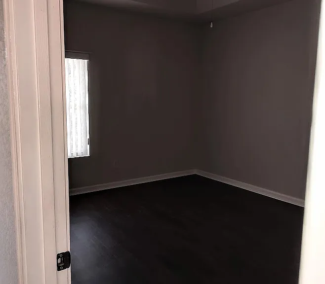 2935 NE 7th St #304 — Photo 5