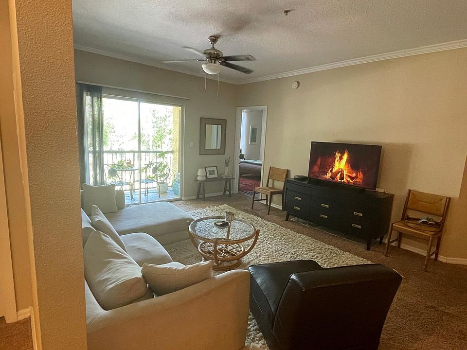 Spacious Living Room