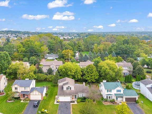 4th image of 184 Eagle Crest Dr