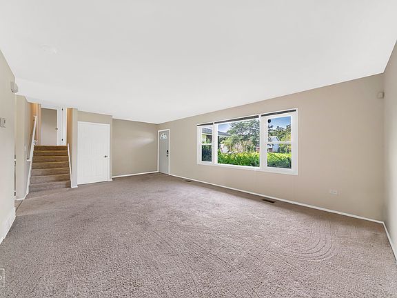 2nd image of 1037 Blackhawk Dr