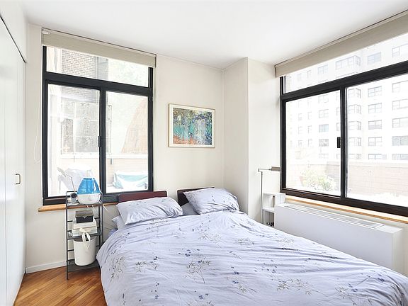 3rd image of 400 E 70th St APT 203