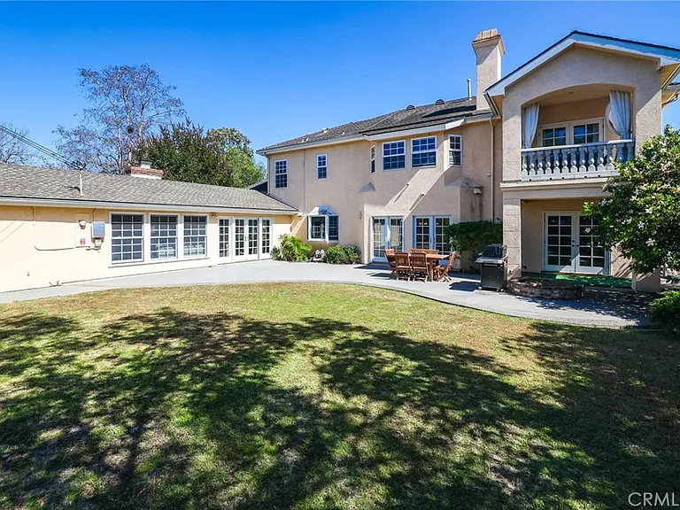 2821 Copa De Oro Dr — Photo 35