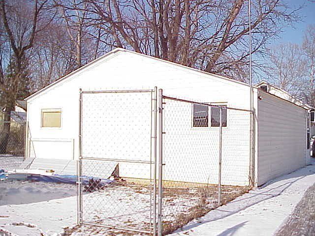 2nd image of 416 Brandy Ln