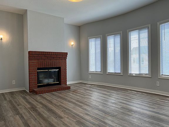 3rd image of 354 Byxbee St