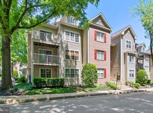 2320 Falls Gable Ln APT J, Baltimore, MD 21209