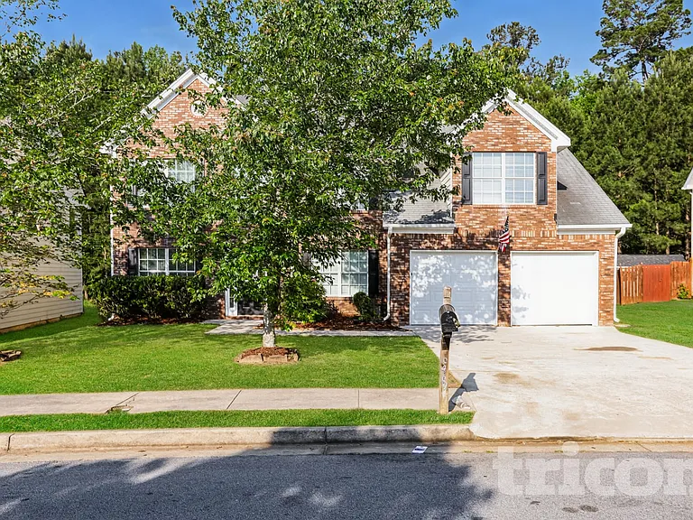6469 Snowden Dr — Photo 1