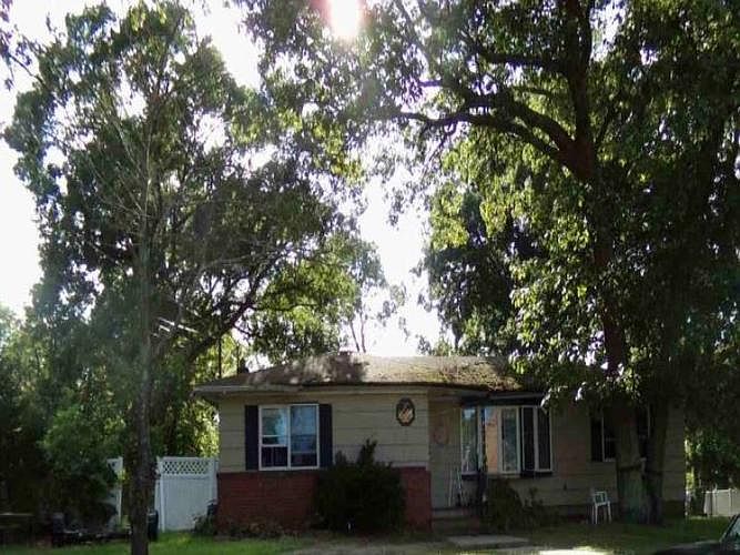 1st image of 48 Joan Ave