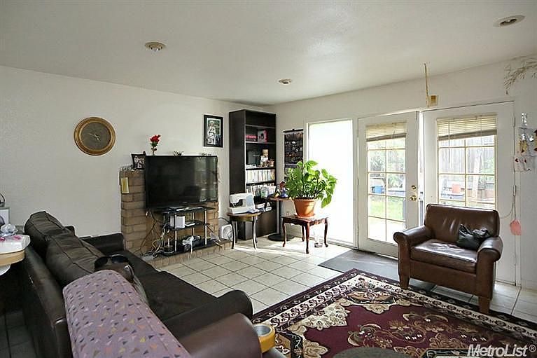 2nd image of 4260 Archean Way