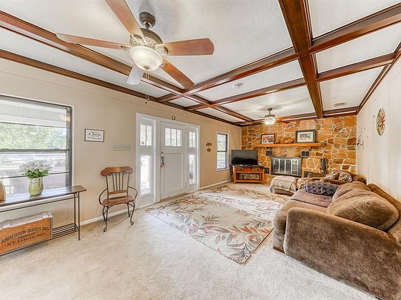 5th image of 461 Shawn East Ln
