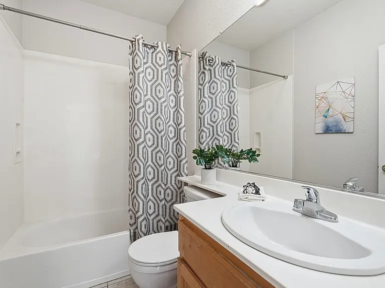 599 Marble Arch Ave — Photo 22