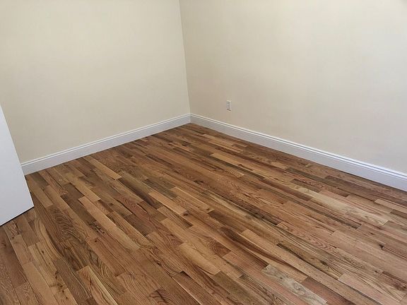 3rd image of 3525 35th St #22